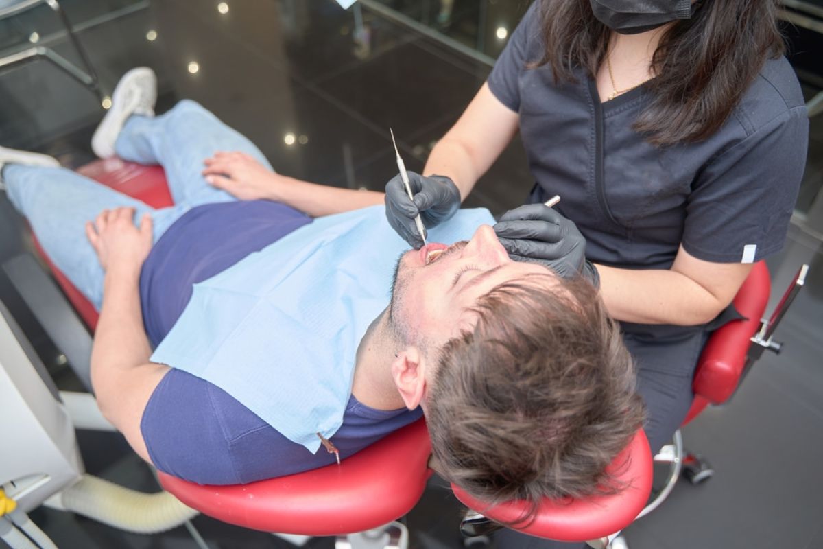 Featured image for “What Does a Cosmetic Dentist Do? Understanding the Range of Services”